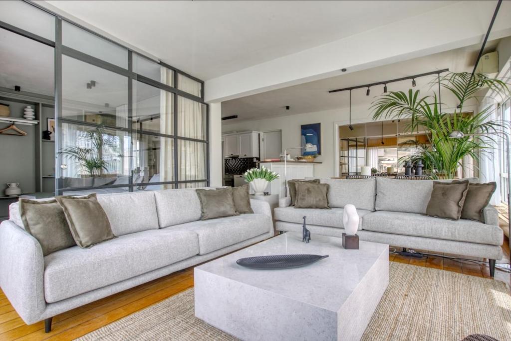 アテネSunny Luxury Loft,Stunning Acropolis View, Jacuzziアパートメント エクステリア 写真