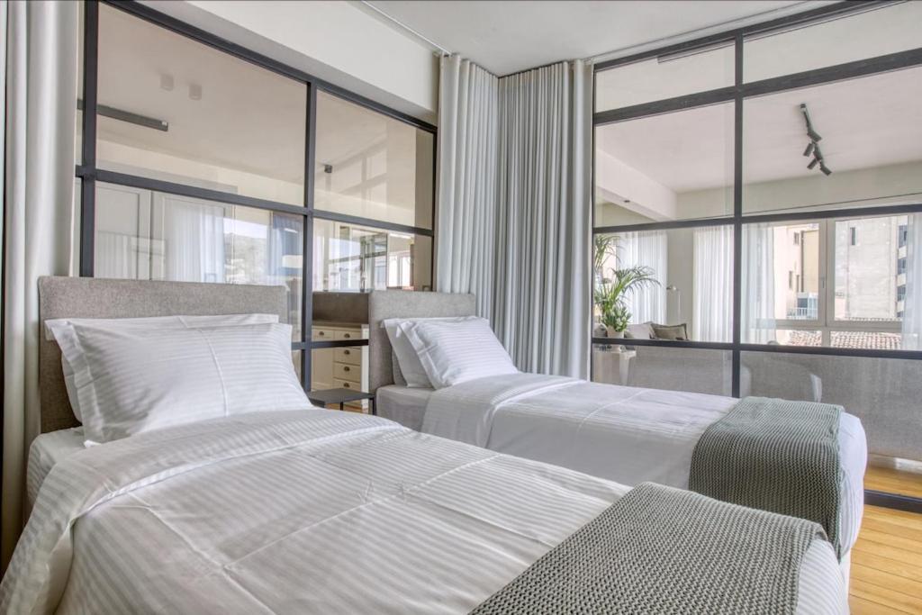 アテネSunny Luxury Loft,Stunning Acropolis View, Jacuzziアパートメント エクステリア 写真