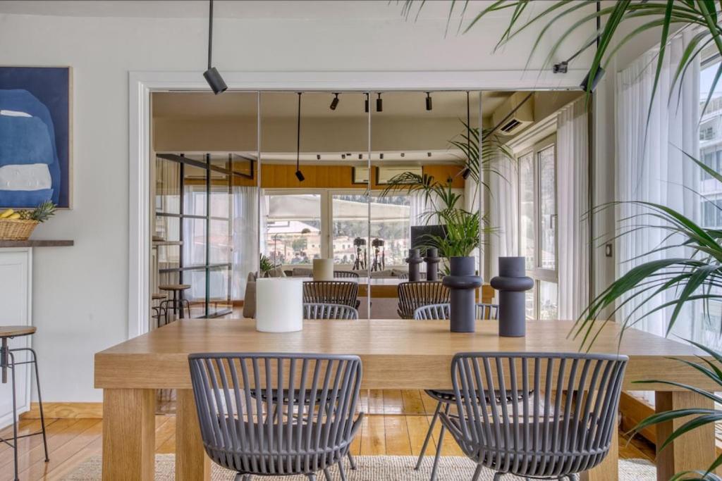 アテネSunny Luxury Loft,Stunning Acropolis View, Jacuzziアパートメント エクステリア 写真